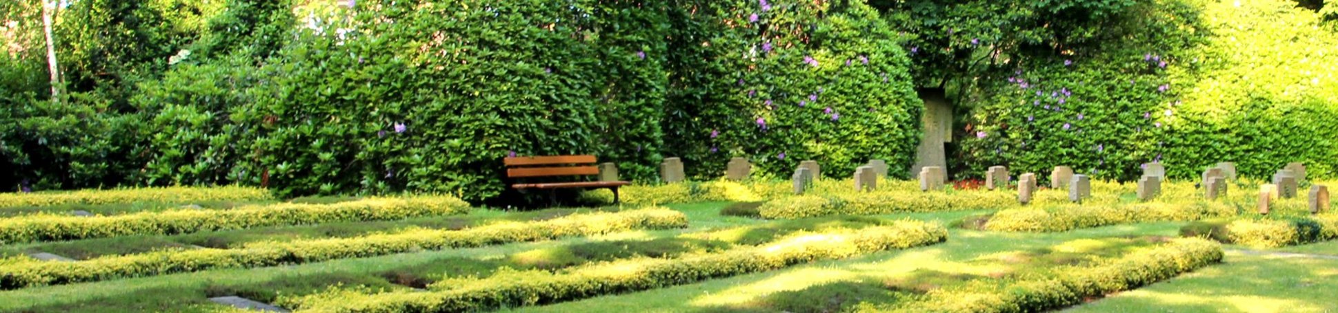 Bank auf einem Friedhof