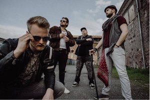 Gruppenbild der Bluesrock-Band 