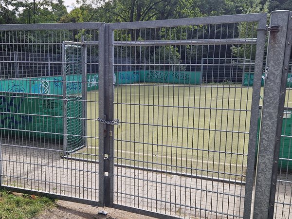 Minispielfeld Bertlich gesperrt