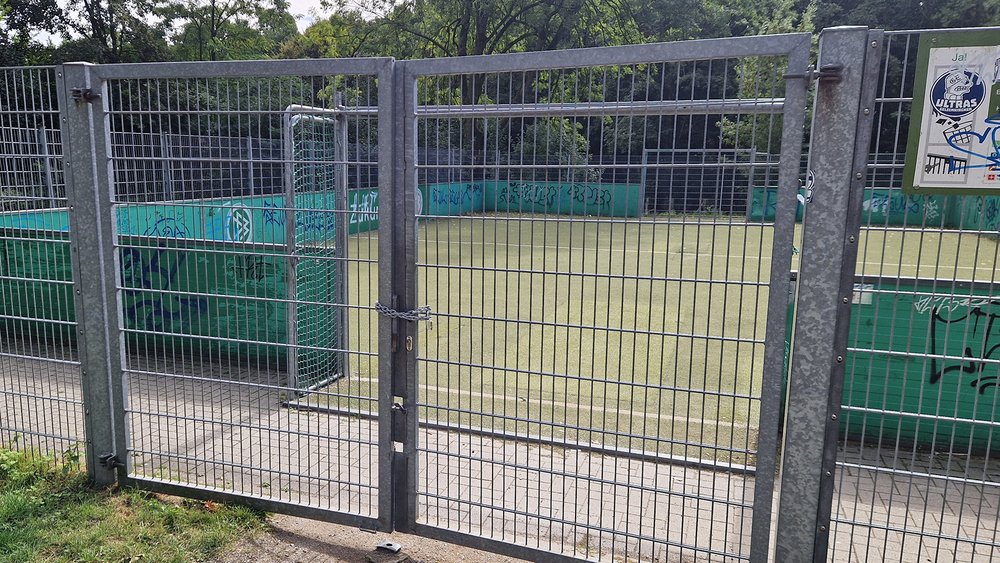 Minispielfeld Bertlich gesperrt