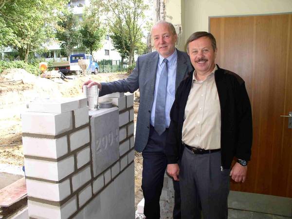 Grundsteinlegung Geotheschule I (09.04)