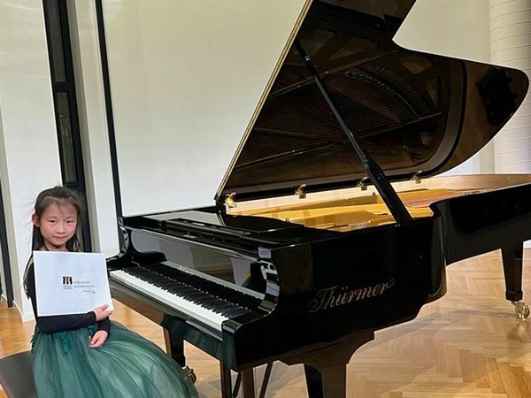 Zijin Jiang, Schülerin der Musikschule Herten