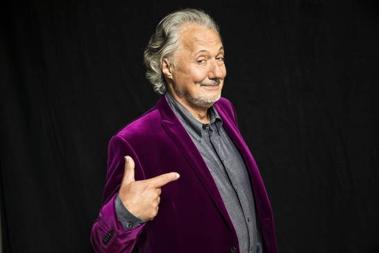 Konrad Beikircher präsentiert sein neues Programm „Bin völlig meiner Meinung“ im Glashaus. (Foto: Tomas Rodriguez)