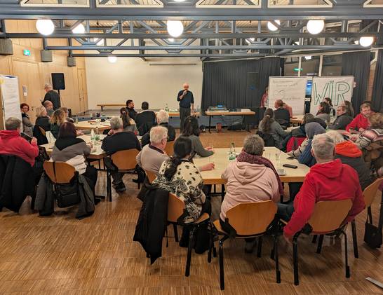 Im Hertener Stadtbezirk Süd haben sich Interessierte zur Themenkonferenz "Gemeinsam zum Wir" im Bürgerhaus Herten getroffen. Im Hertener Stadtbezirk Süd haben sich Interessierte zur Themenkonferenz "Gemeinsam zum Wir" im Bürgerhaus Herten getroffen.