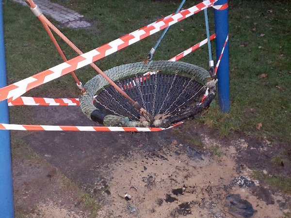 Brand auf dem Spielplatz im Backumer Tal 