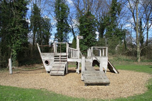 Spielplatz am Weißdornweg