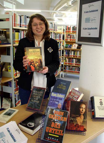 Bücherausstellung 10 Jahre Bestseller (05.04)