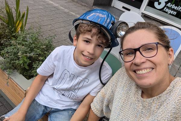 Mit diesem Selfie an den Grünen Bänken in Westerholt erreichte die Siegerin Meike Sonnenschein mit ihrem Sohn Luca den ersten Platz und gewann einen Einkaufsgutschein in Höhe von 200 Euro. (Foto: Meike Sonnenschein)