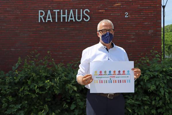 Auf der neuen Internetseite www.gemeinsam-stark-gegen-corona.de finden Hertenerinnen und Hertener alle wichtigen Informationen rund um Corona. Bürgermeister Matthias Müller wirbt weiter um Rücksichtnahme.