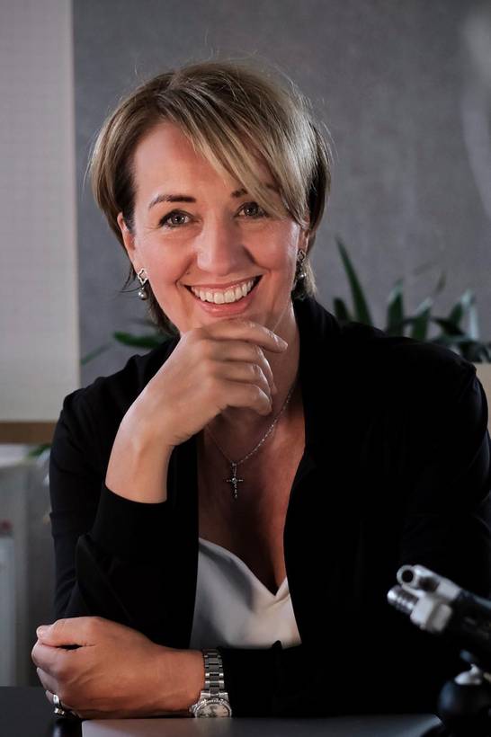 Life- und Businesscoach Erna Hüls spricht im März 2025 im Glashaus Herten übers „Loslassen und Neues wagen“.