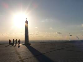 Obelisk auf der Halde Hoheward