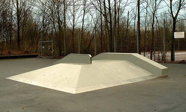 Skater-Anlage 1 (12.03)