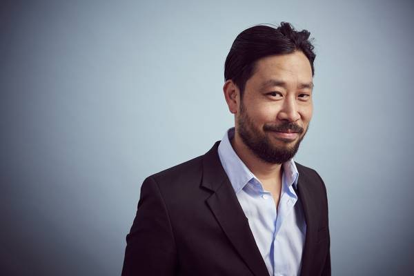 Comedian Ill-Young Kim berichtet am Donnerstag, 11. Januar, um 20.07 Uhr dem Hertener Publikum im Glashaus unter anderem von seinen Erlebnissen als Kölner mit asiatischem Aussehen (Foto: Dominik Pietsch).