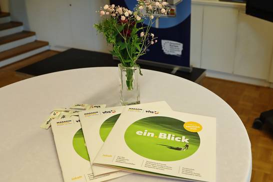 Das Magazin liegt bei allen Kultureinrichtungen, im Bürgerbüro, bei Apotheken und der Freizeit- und Begegnungsstätte Westerholt zur Mitnahme aus.