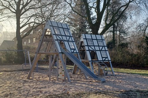 Spielplatz "Zur Baut"