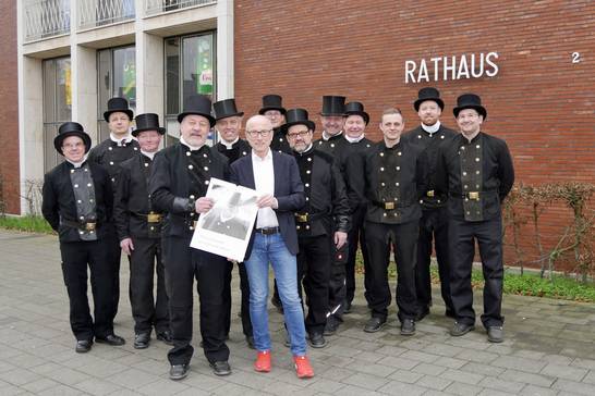 Traditionell zu Jahresbeginn empfing Bürgermeister Fred Toplak (Mitte) die Schornsteinfeger im Hertener Rathaus.
