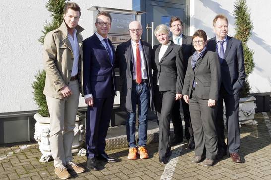 Die Mitarbeiterinnen und Mitarbeiter der Firma Senft GmbH sind deutschlandweit unterwegs, alle Projekte werden jedoch in Herten koordiniert. 
