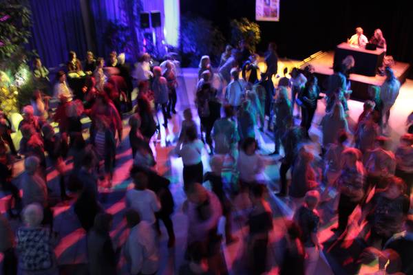Das Frauenfest unter dem Motto 'Dance, Dance, Dance' findet zum Abschluss der Frauenkulturtage statt.