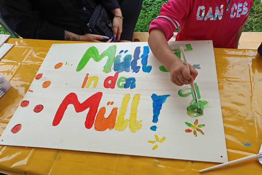 Aktion "Müll in den Müll"