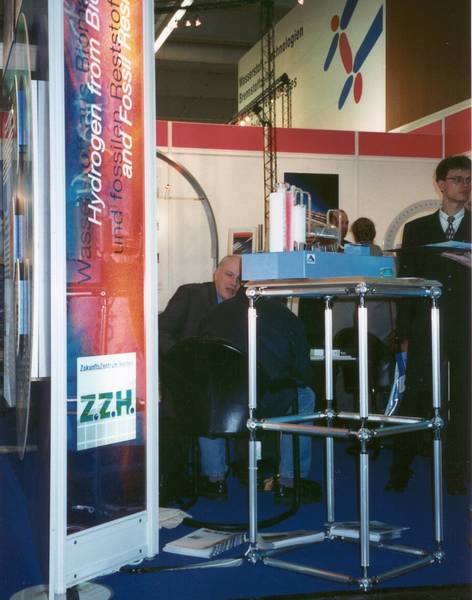 ZZH-Stand auf der Hannover Messe 1999
