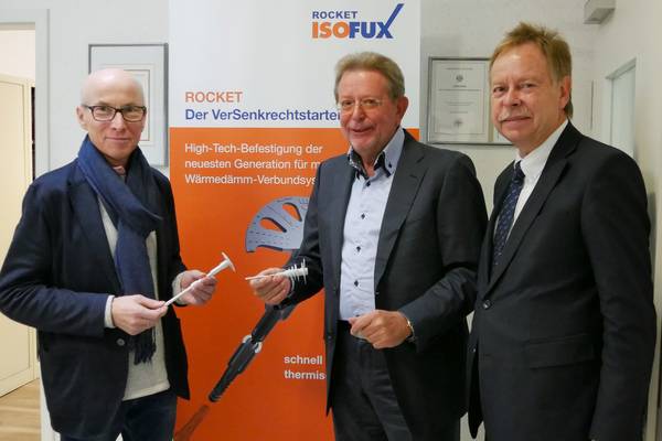 Bürgermeister Fred Toplak, Firmengründer und Geschäftsführer Bernd Gräwe und Stadtbaurat Volker Lindner beim Unternehmensbesuch.
