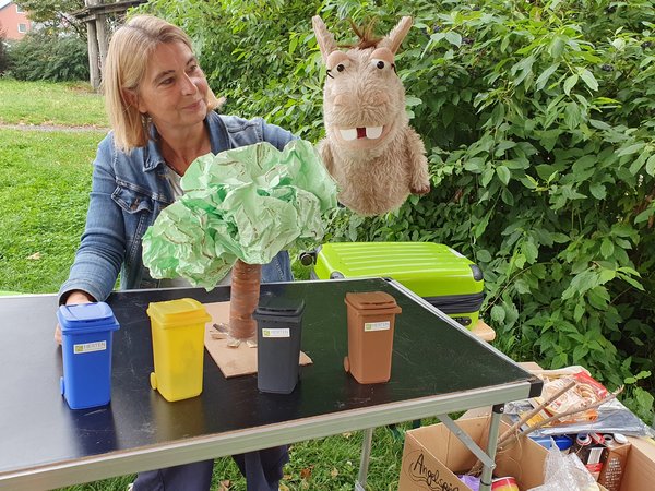 Aktion "Müll in den Müll"