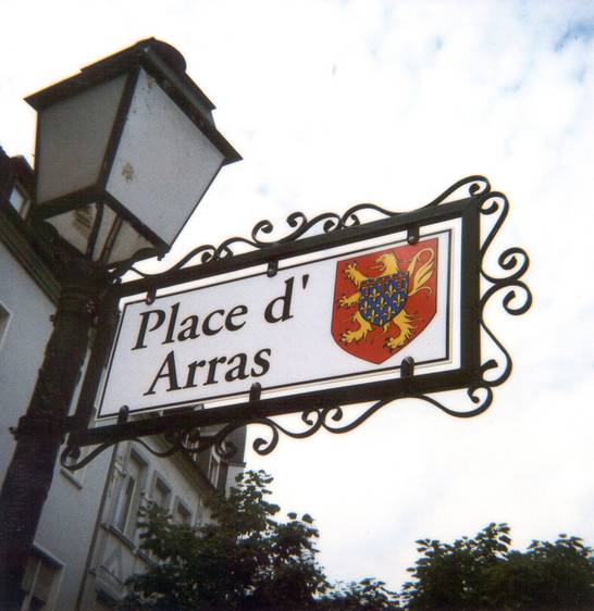Straßenschild Place d'Arras (09/99)