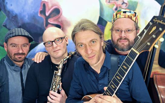 Die Band Kaleidoskop aus Gelsenkirchen tritt am Pfingstmontag, 16. Mai, um 11 Uhr auf der Bühne an der Kulturwiese auf. (Foto: Christoph Gries) Die Band Kaleidoskop aus Gelsenkirchen tritt am Pfingstmontag, 16. Mai, um 11 Uhr auf der Bühne an der Kulturwiese auf. (Foto: Christoph Gries)