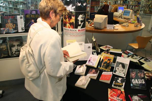 Verlagsausstellung im Glashaus