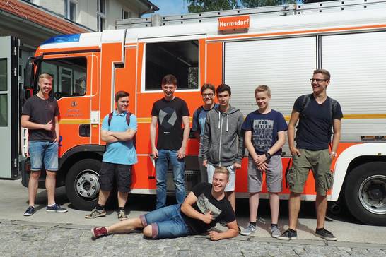 In der ersten Woche der Sommerferien ging es für acht Jugendliche der Jugendfeuerwehr Herten Gruppe Herten nach Berlin. 