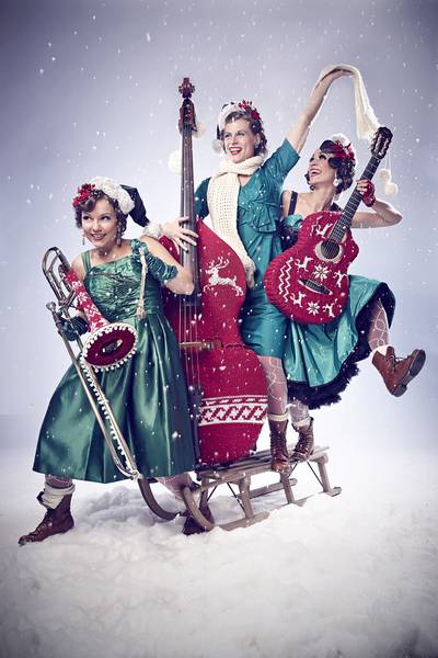 Die Künstlerinnen präsentieren ihr weihnachtliches Programm im Glashaus.