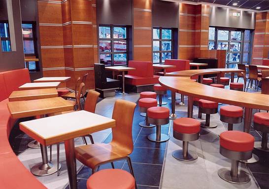 McDonald's - Design innen (05.03)