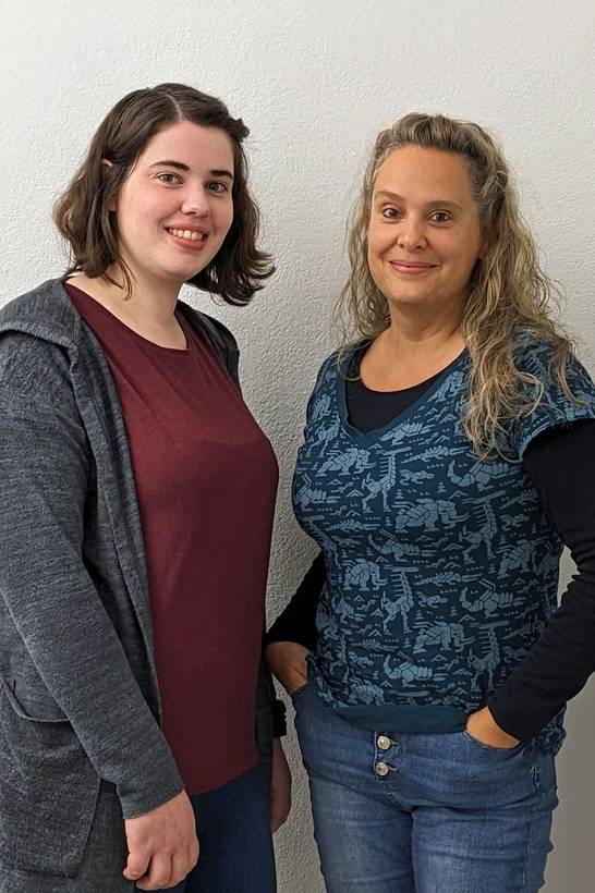 Frau Loxterkamp und Frau Böttcher unterstützen alle Hertenerinnen und Hertenern bei Fragen rund um das Thema Pflege und Pflegeversicherung. 